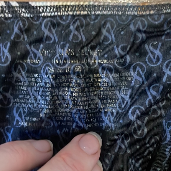 Very cute different coloured Victoria’s Secret, bathing suit, two piece - Picture 4 of 4